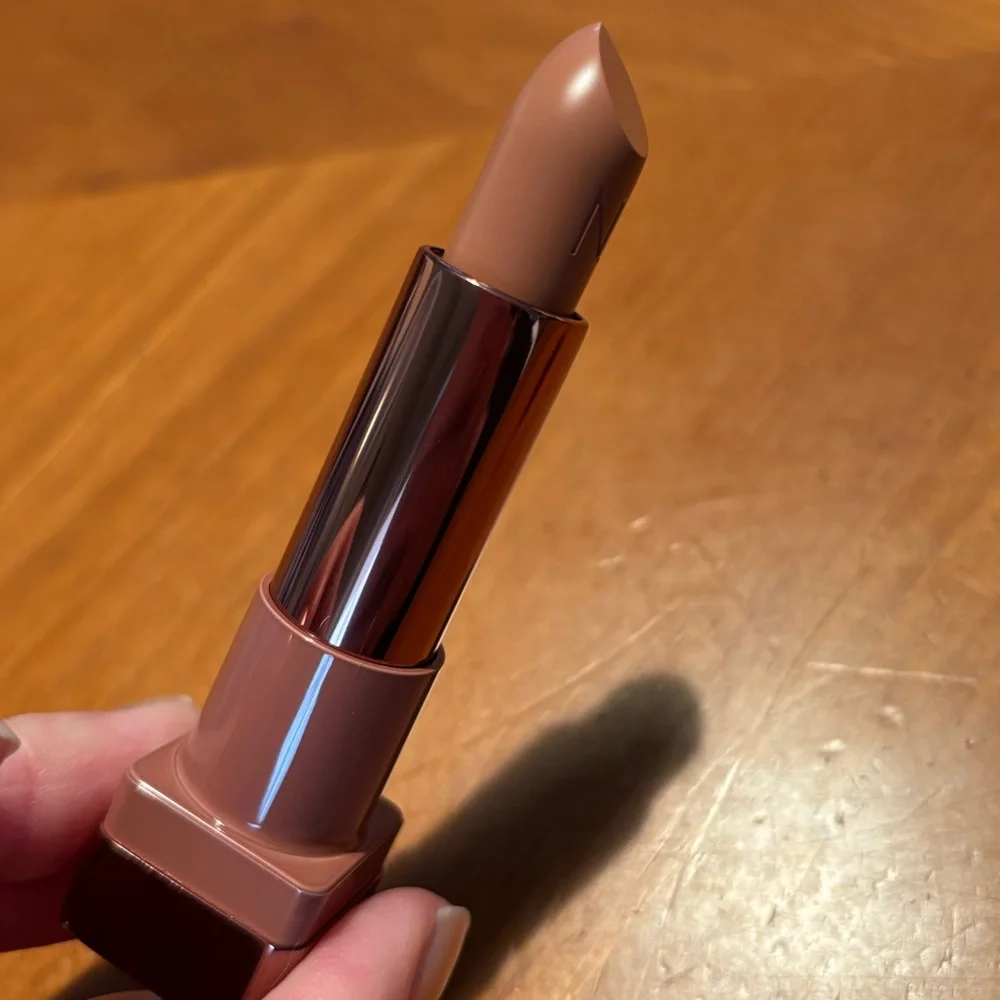 Natasha Denona I Need a Nude Lipstick